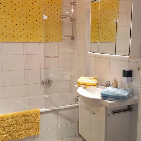 Hoeri Ferien אוהנינגן